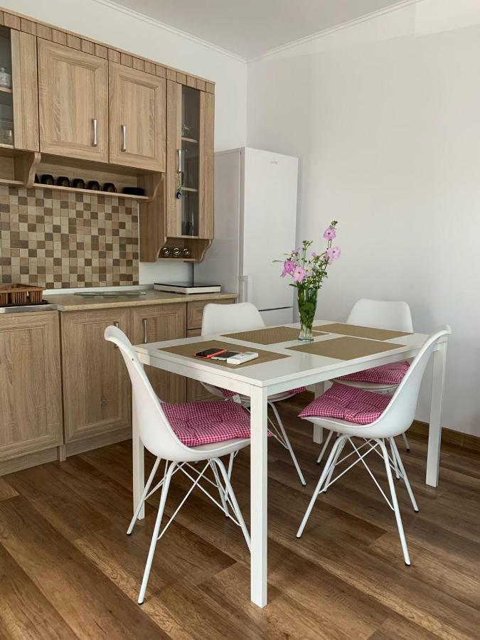 Zeino Place Apartment คอนสตันซา ภายนอก รูปภาพ